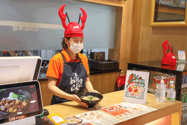 如意餛飩再放大招，新品“麻辣小龍蝦餛飩”霸氣來(lái)襲！一口圈粉
