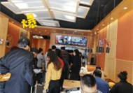 上班族接手4家如意餛飩店，家家生意翻番，賺爆！