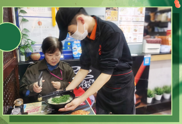 是真愛??！自己開如意餛飩店后鼎力推薦8位親友齊開店！店店爆滿！