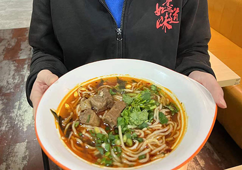 無錫江陰區(qū)區(qū)域紅燒牛肉面，重慶小面，豌雜面新品培訓并考核通過