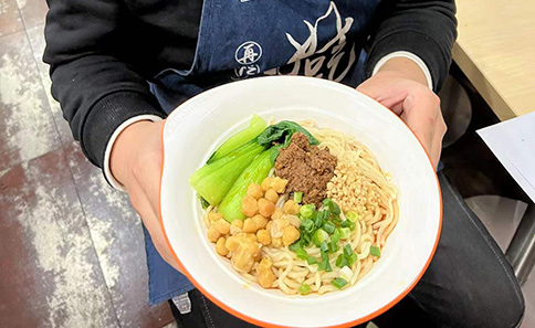 無錫江陰區(qū)區(qū)域紅燒牛肉面，重慶小面，豌雜面新品培訓并考核通過